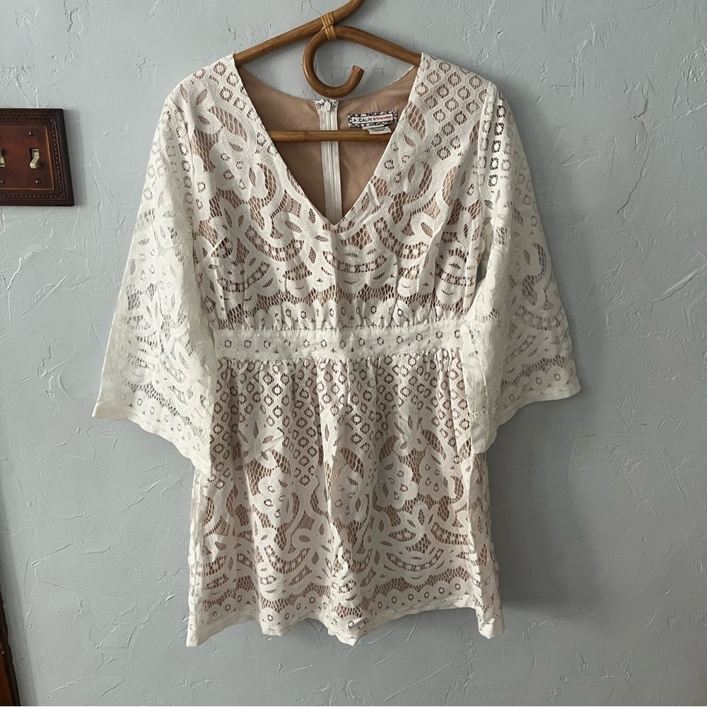 A.Calin by Flying Tomato Eyelet White Lace Bridal Mini Dress Bell Sleeves Medium